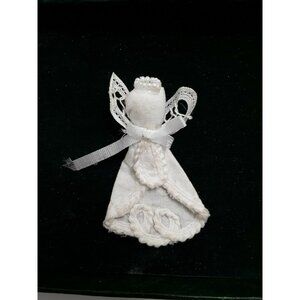 Battenberg Doily Angel Pin